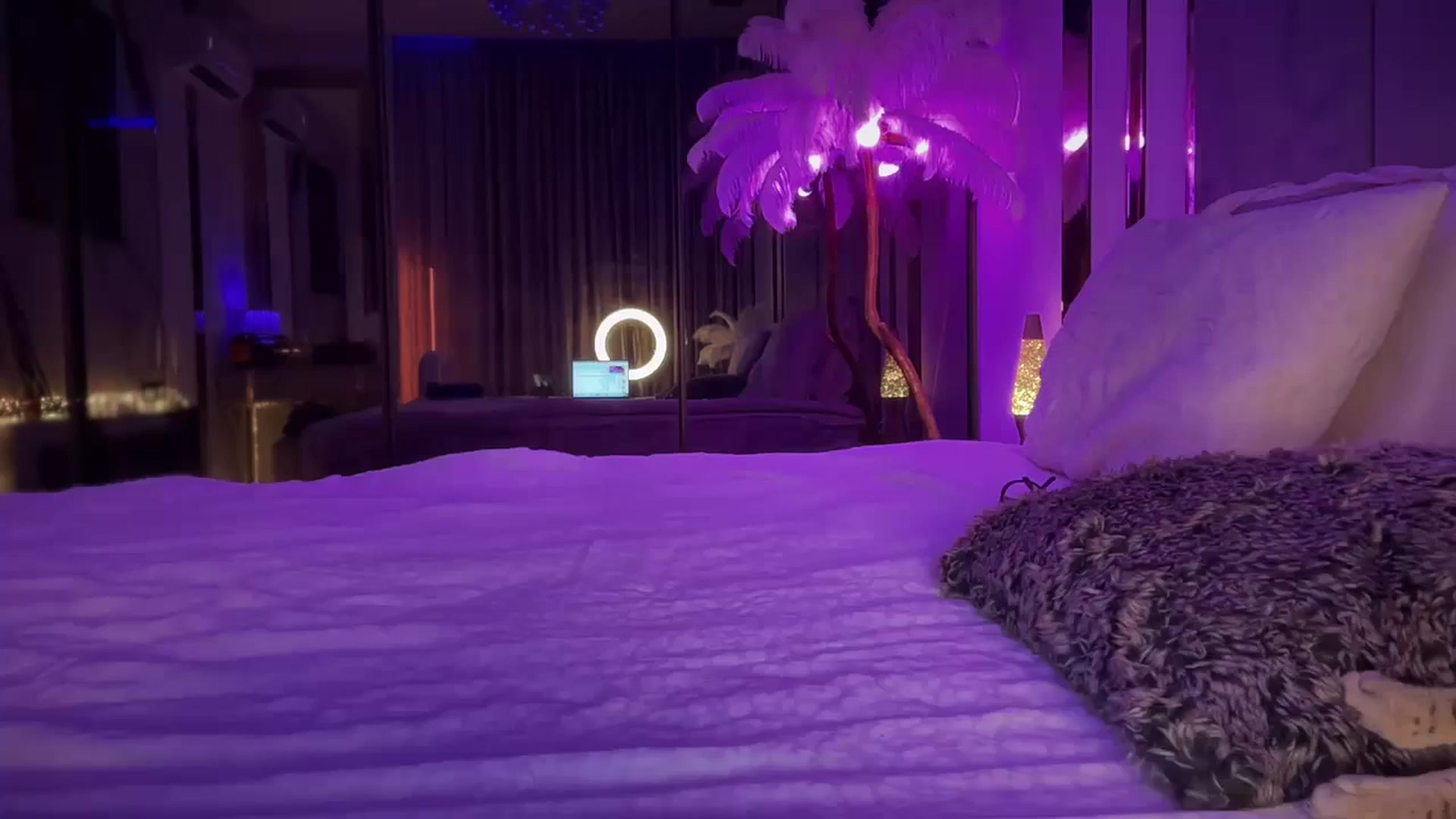 Gallery image thumbnail from UGLYGIRL_'s myfreecams stream on, 01/02/2026, 04:50 image 11 of 20