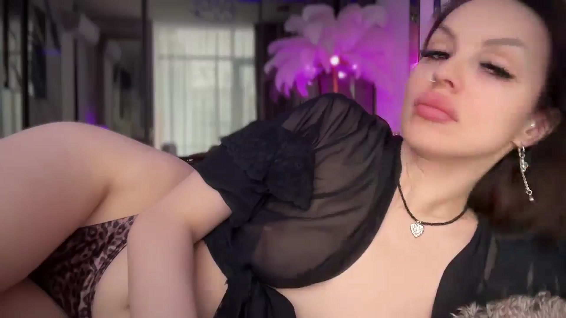 Gallery image thumbnail from UGLYGIRL_'s myfreecams stream on, 01/04/2026, 13:42 image 5 of 20