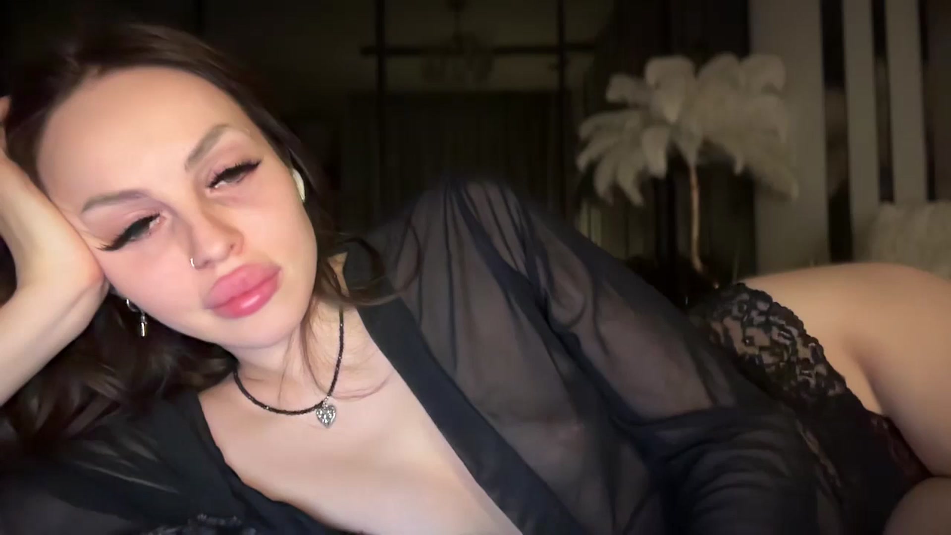 Gallery image thumbnail from UGLYGIRL_'s myfreecams stream on, 01/04/2026, 17:00 image 1 of 20