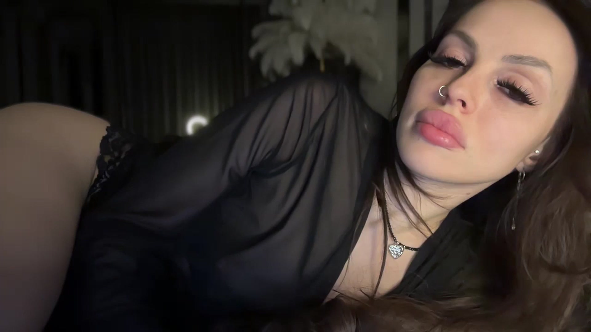 Gallery image thumbnail from UGLYGIRL_'s myfreecams stream on, 01/04/2026, 17:00 image 11 of 20