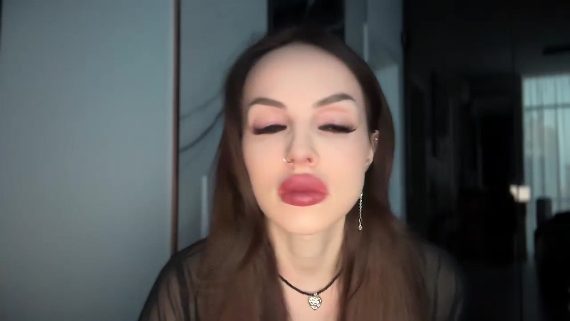 Gallery image thumbnail from UGLYGIRL_'s myfreecams stream on, 01/05/2026, 14:15 image 19 of 20