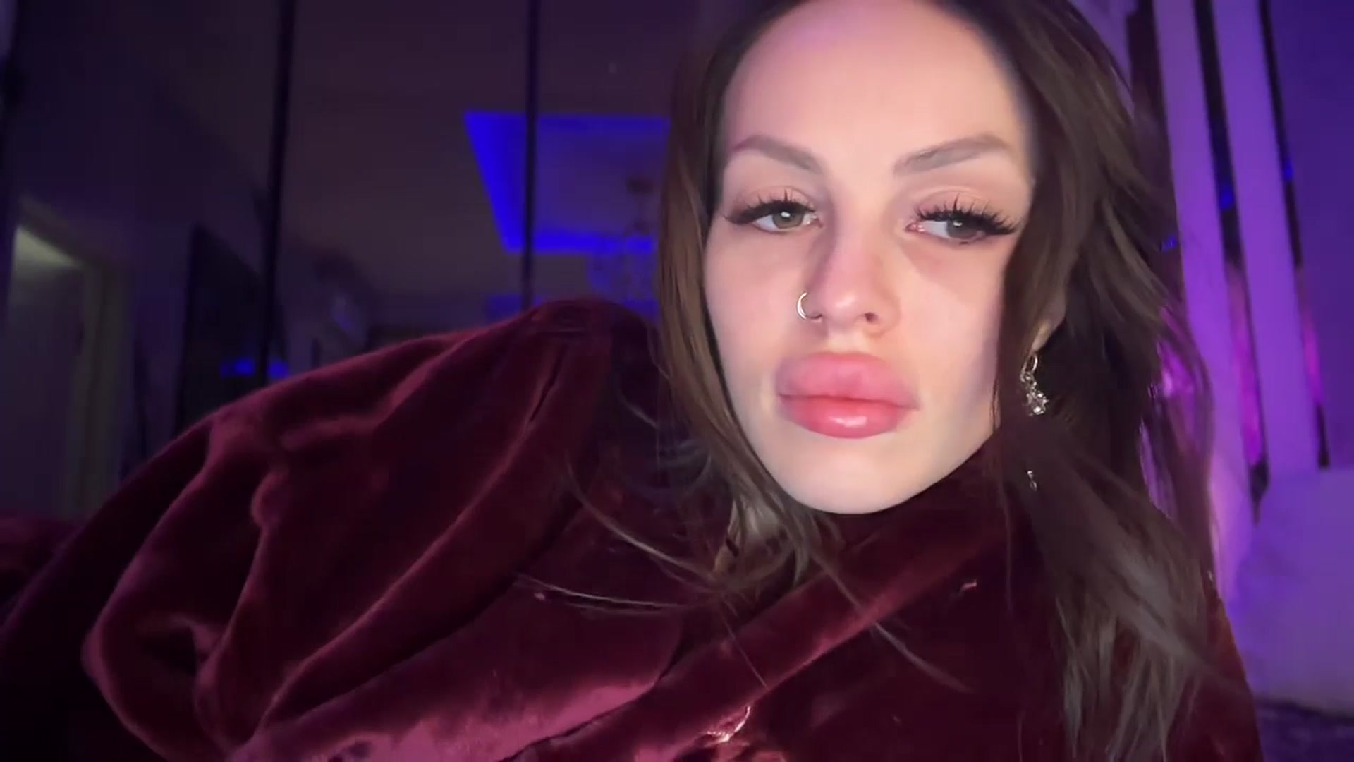 Gallery image thumbnail from UGLYGIRL_'s myfreecams stream on, 01/06/2026, 02:48 image 11 of 20
