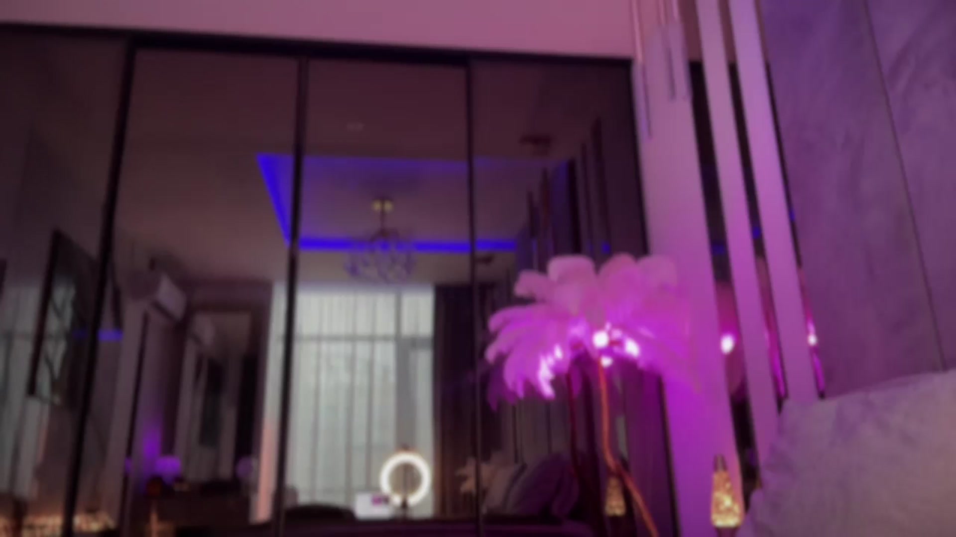 Gallery image thumbnail from UGLYGIRL_'s myfreecams stream on, 01/06/2026, 07:20 image 16 of 20