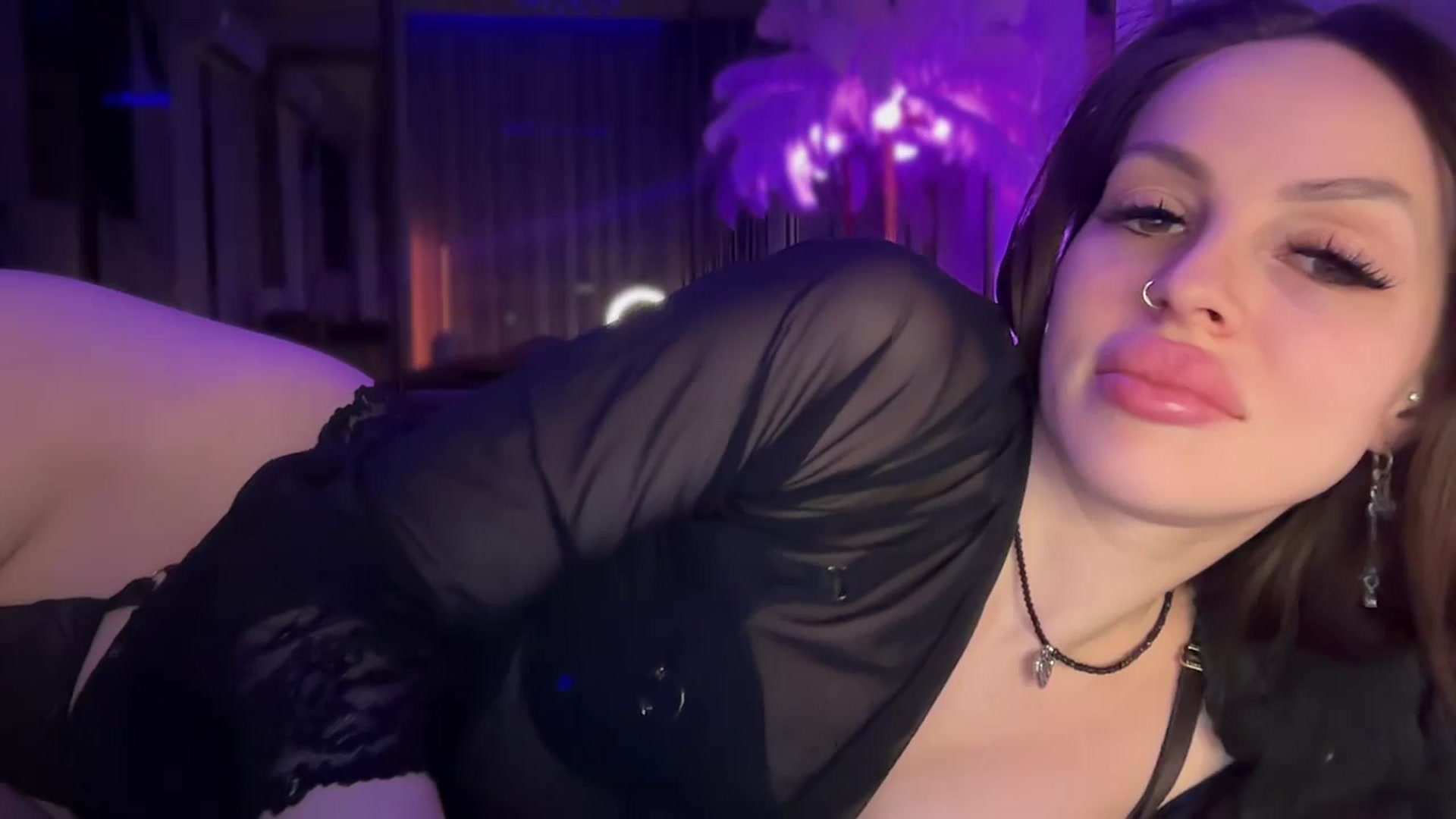 Gallery image thumbnail from UGLYGIRL_'s myfreecams stream on, 01/06/2026, 17:06 image 18 of 20