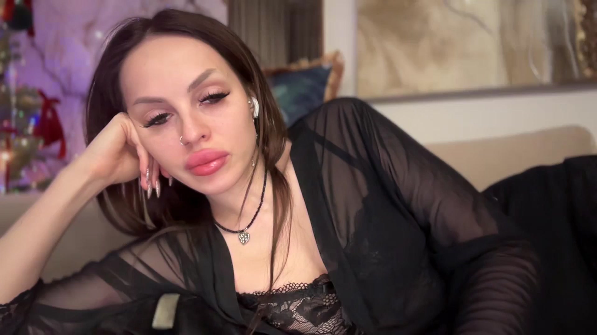 Gallery image thumbnail from UGLYGIRL_'s myfreecams stream on, 01/07/2026, 05:15 image 1 of 20