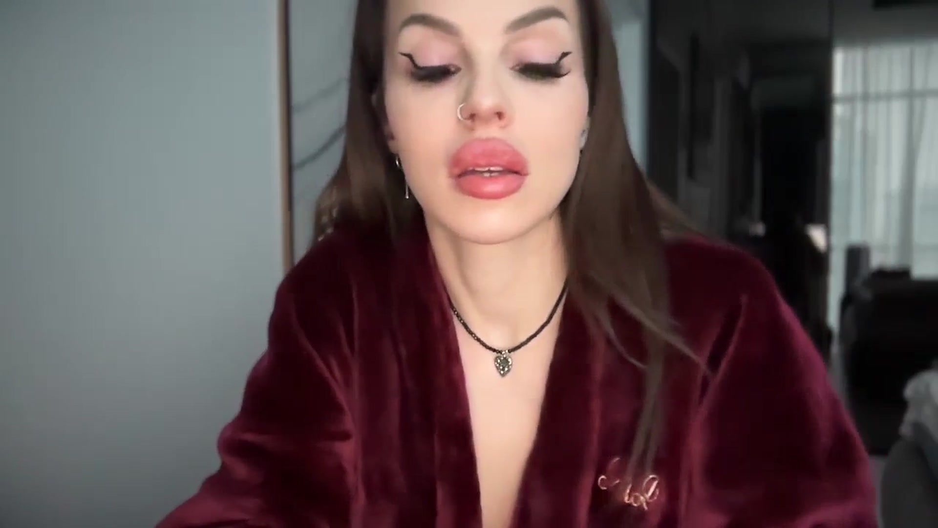 Gallery image thumbnail from UGLYGIRL_'s myfreecams stream on, 01/09/2026, 13:40 image 10 of 20