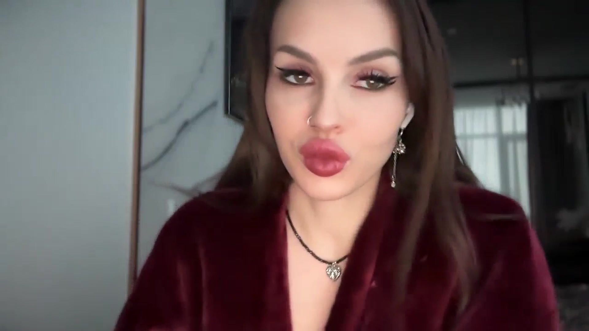 Gallery image thumbnail from UGLYGIRL_'s myfreecams stream on, 01/09/2026, 13:40 image 13 of 20