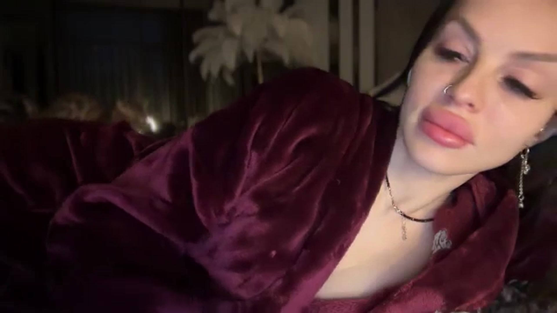 Gallery image thumbnail from UGLYGIRL_'s myfreecams stream on, 01/11/2026, 05:23 image 19 of 20