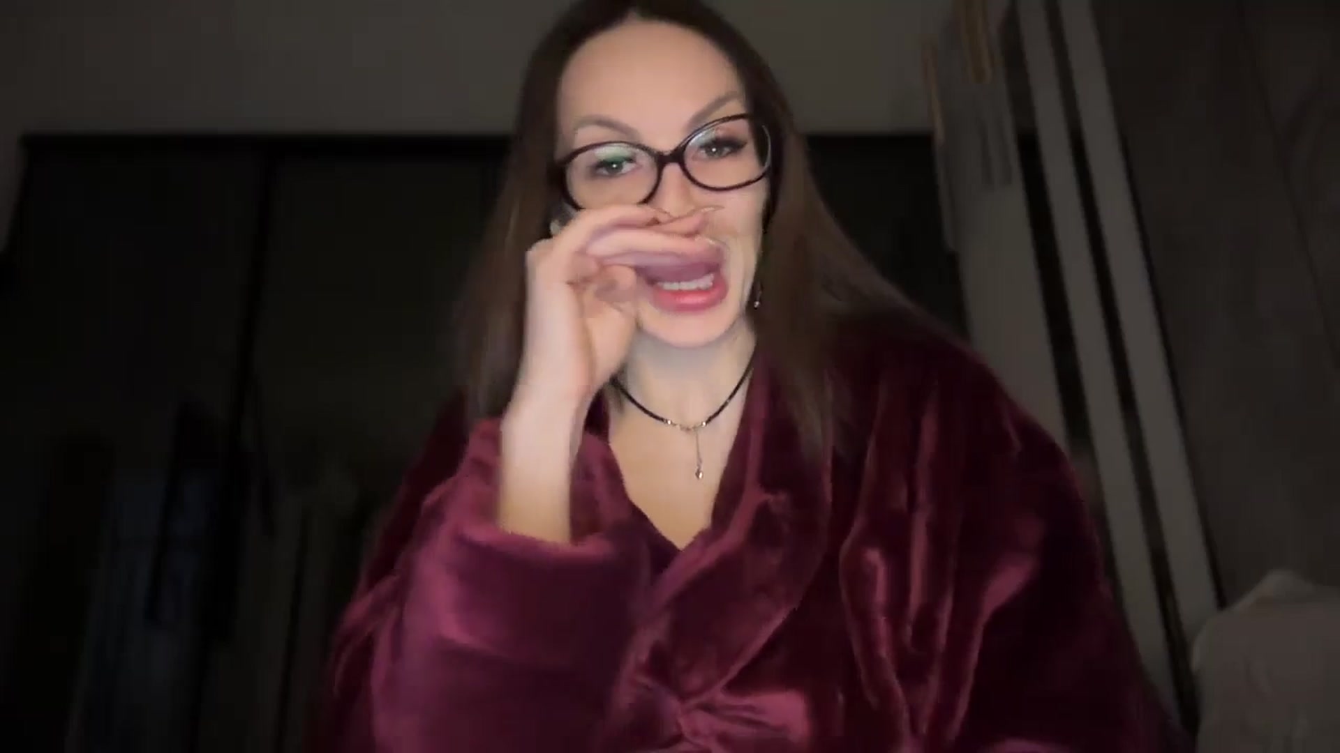 Gallery image thumbnail from UGLYGIRL_'s myfreecams stream on, 01/11/2026, 06:02 image 4 of 20