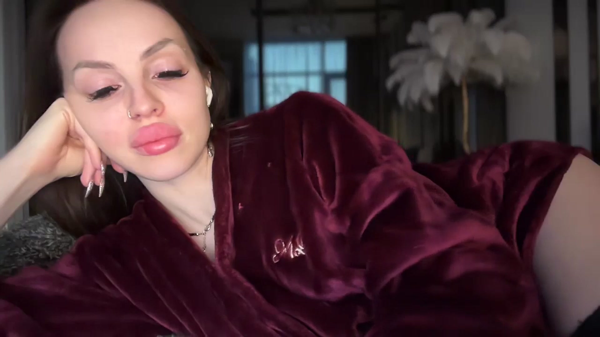 Gallery image thumbnail from UGLYGIRL_'s myfreecams stream on, 01/11/2026, 06:02 image 10 of 20