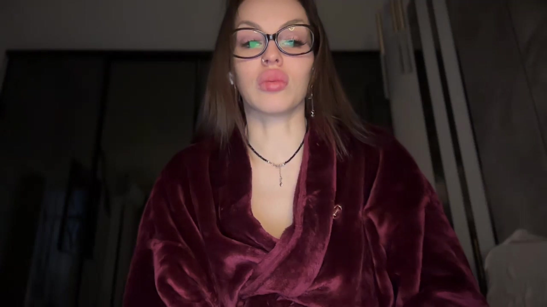 Gallery image thumbnail from UGLYGIRL_'s myfreecams stream on, 01/11/2026, 06:02 image 5 of 20