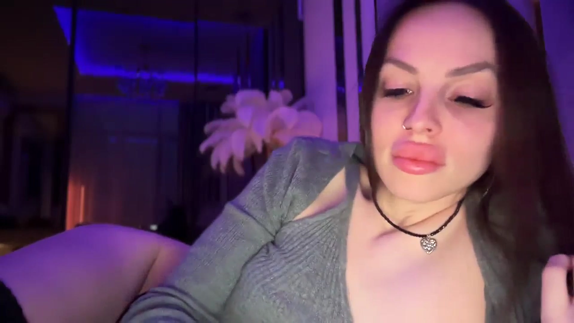 Gallery image thumbnail from UGLYGIRL_'s myfreecams stream on, 01/12/2026, 14:49 image 16 of 20