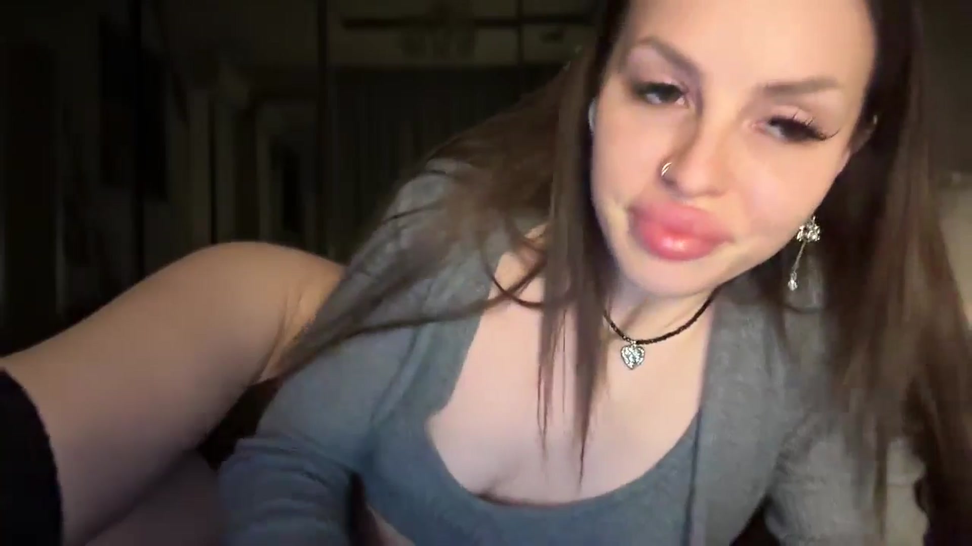 Gallery image thumbnail from UGLYGIRL_'s myfreecams stream on, 01/12/2026, 15:48 image 10 of 20