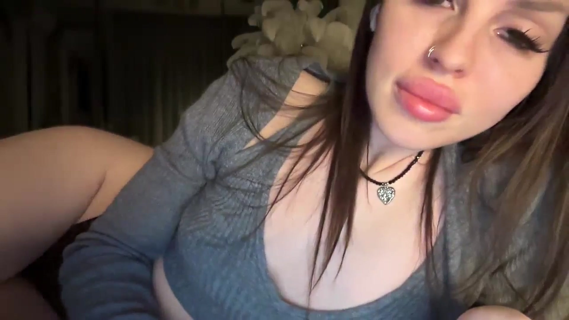 Gallery image thumbnail from UGLYGIRL_'s myfreecams stream on, 01/12/2026, 15:48 image 15 of 20