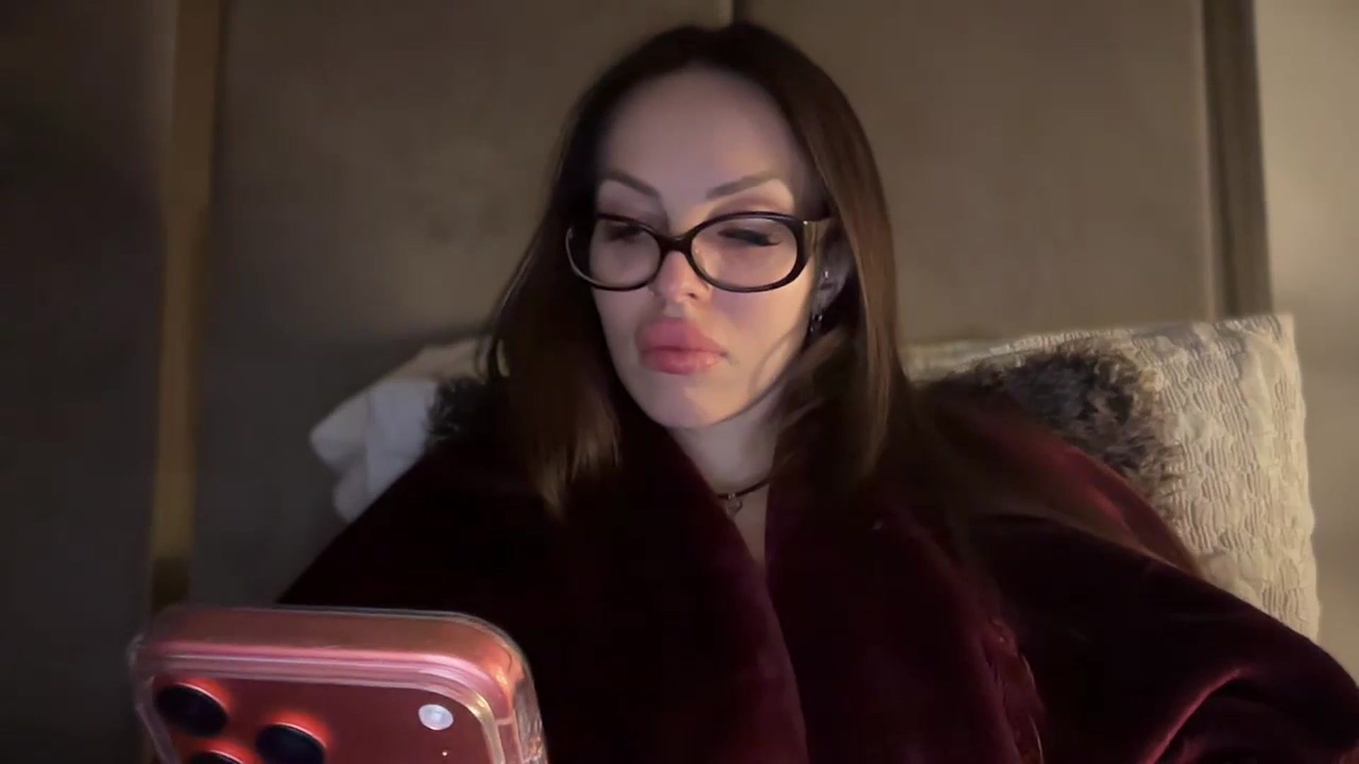Gallery image thumbnail from UGLYGIRL_'s myfreecams stream on, 01/13/2026, 15:26 image 8 of 20