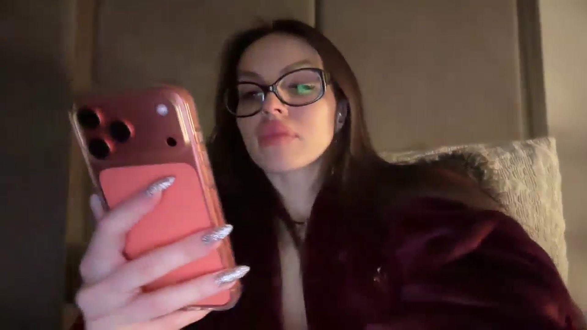 Gallery image thumbnail from UGLYGIRL_'s myfreecams stream on, 01/13/2026, 15:26 image 10 of 20