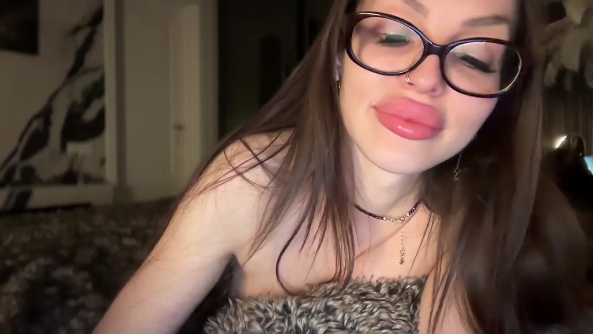 Gallery image thumbnail from UGLYGIRL_'s myfreecams stream on, 01/13/2026, 17:26 image 12 of 20