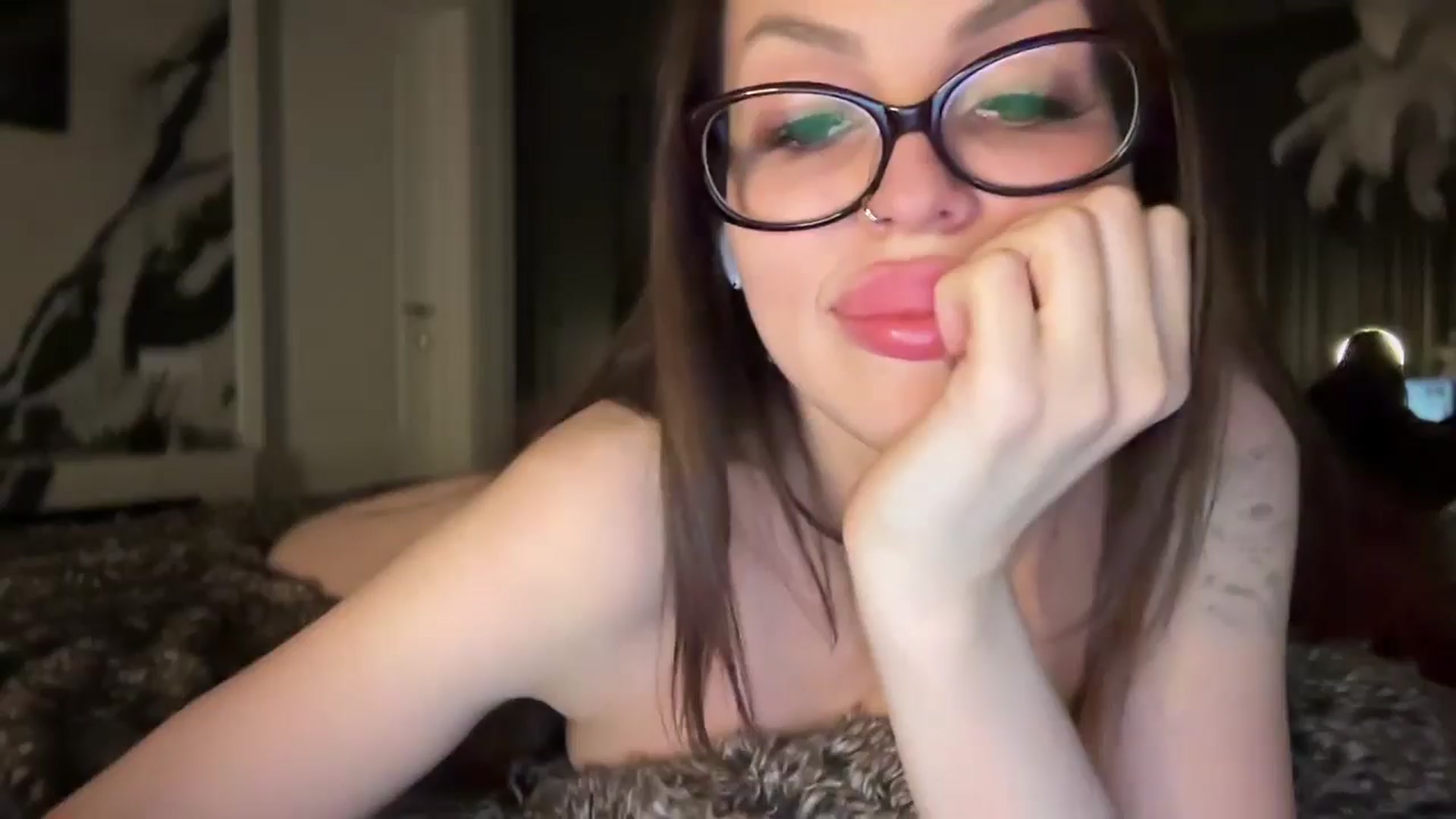 Gallery image thumbnail from UGLYGIRL_'s myfreecams stream on, 01/13/2026, 17:26 image 10 of 20