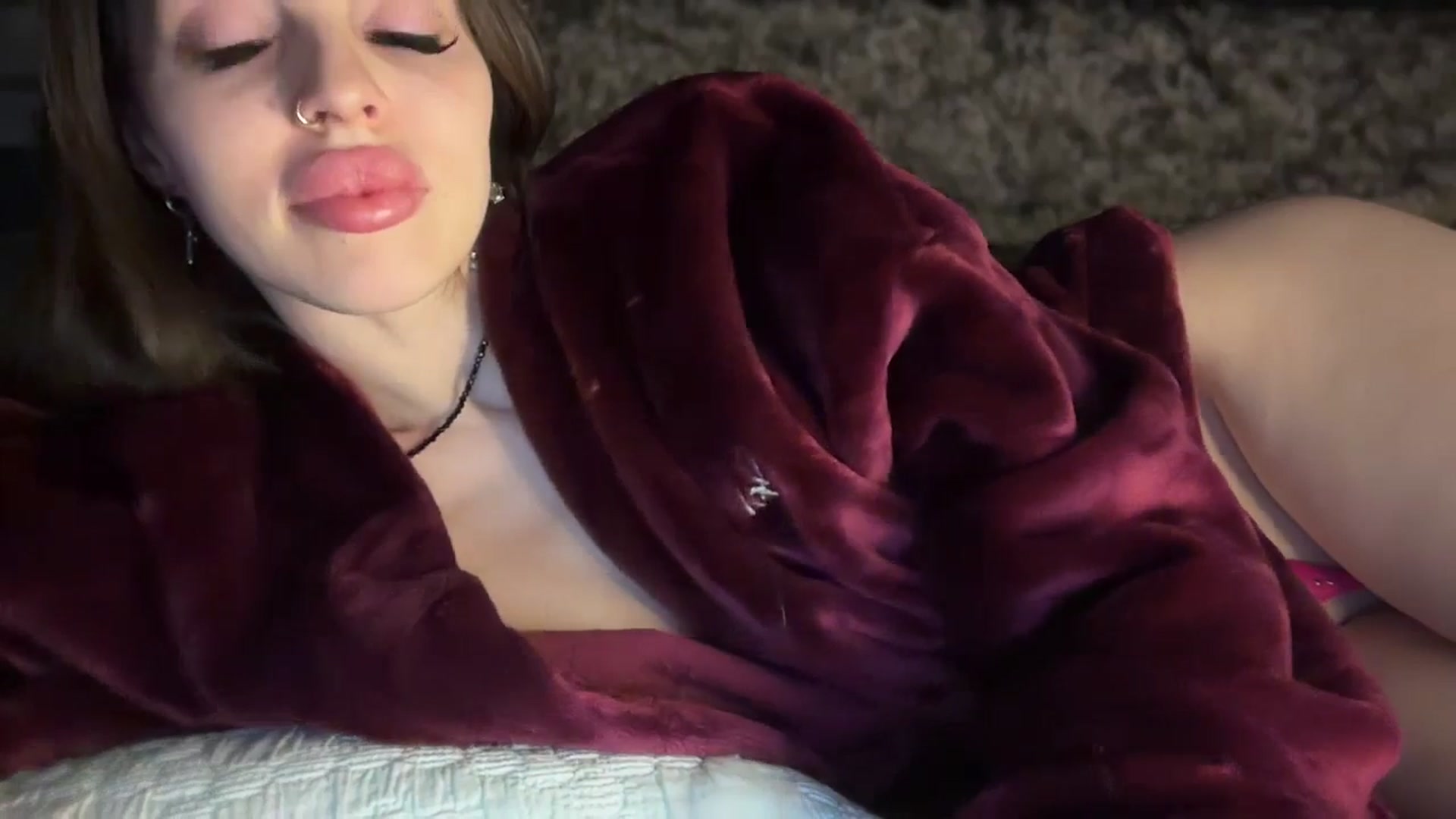 Gallery image thumbnail from UGLYGIRL_'s myfreecams stream on, 01/14/2026, 16:13 image 9 of 20
