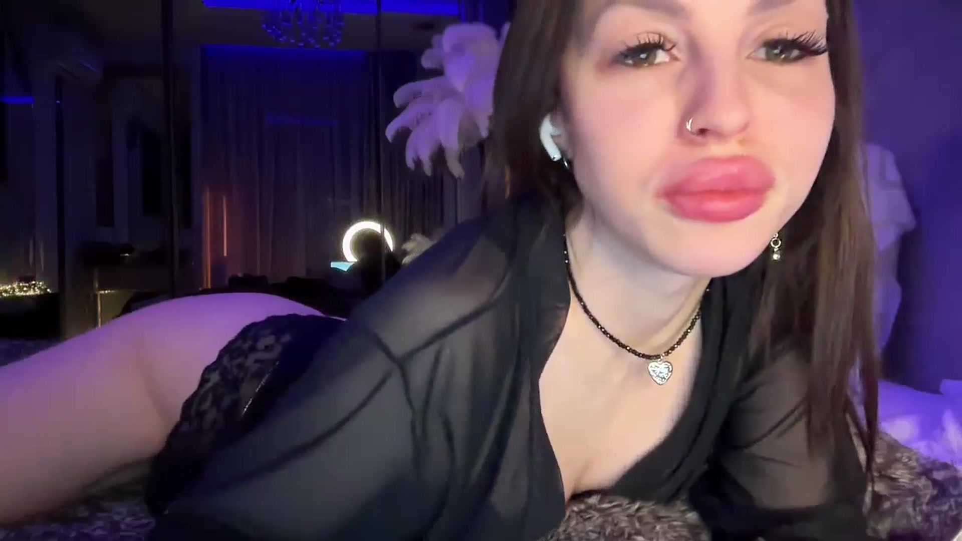 Gallery image thumbnail from UGLYGIRL_'s myfreecams stream on, 01/16/2026, 04:38 image 15 of 20