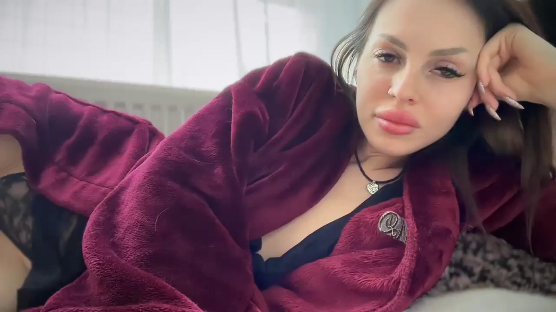 Gallery image thumbnail from UGLYGIRL_'s myfreecams stream on, 01/16/2026, 12:02 image 10 of 20