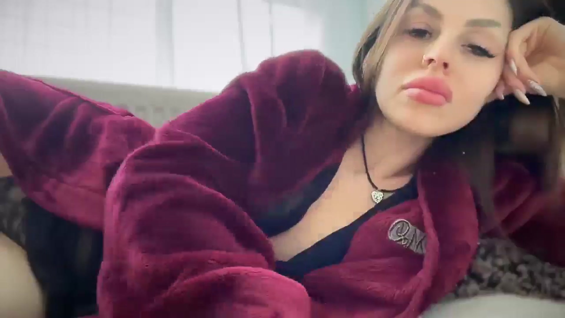 Gallery image thumbnail from UGLYGIRL_'s myfreecams stream on, 01/16/2026, 12:02 image 8 of 20