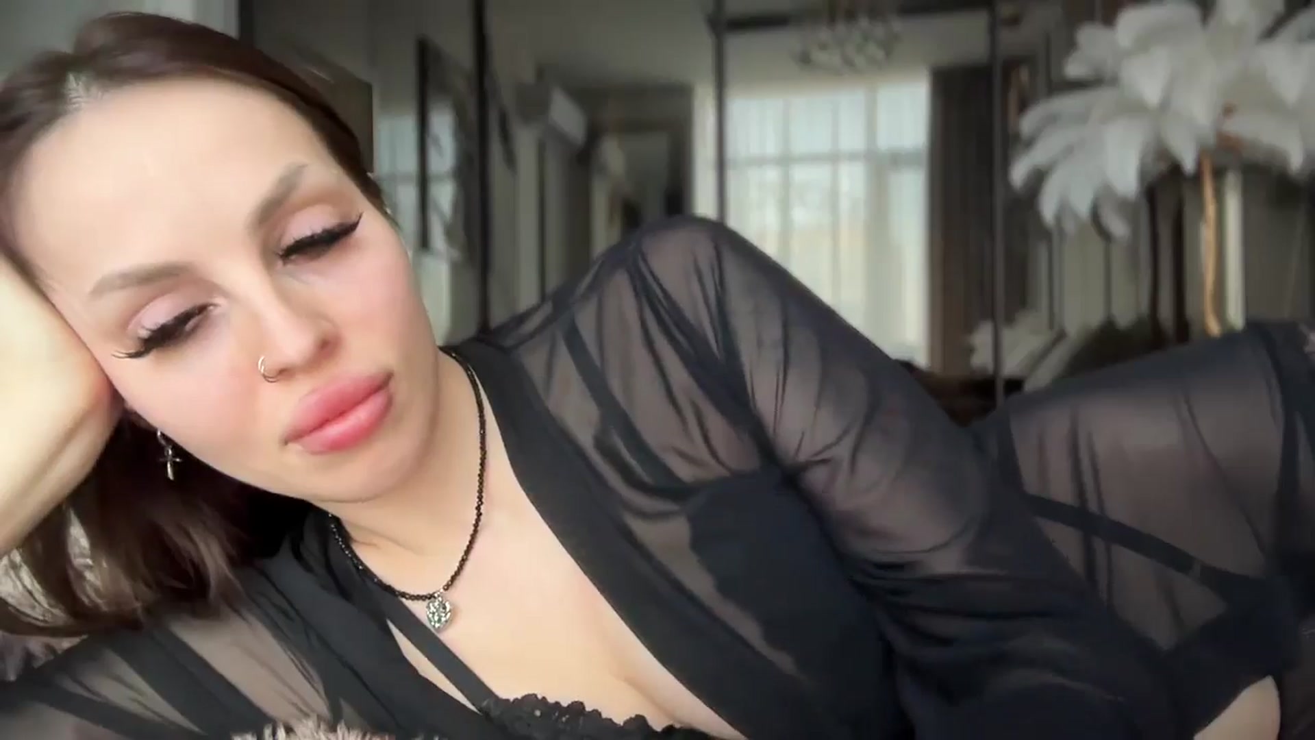 Gallery image thumbnail from UGLYGIRL_'s myfreecams stream on, 01/17/2026, 13:27 image 10 of 20