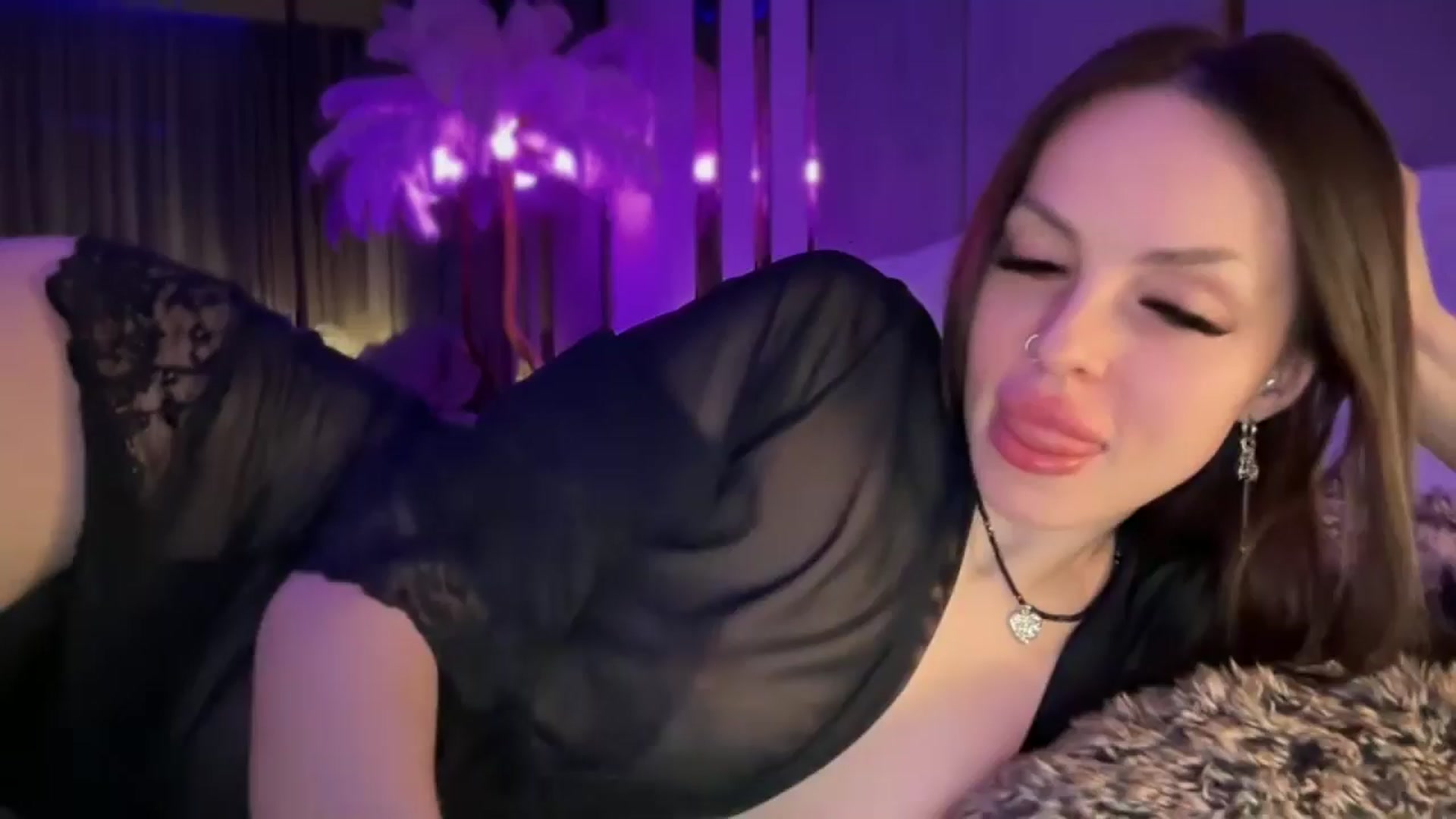 Gallery image thumbnail from UGLYGIRL_'s myfreecams stream on, 01/17/2026, 16:42 image 5 of 20