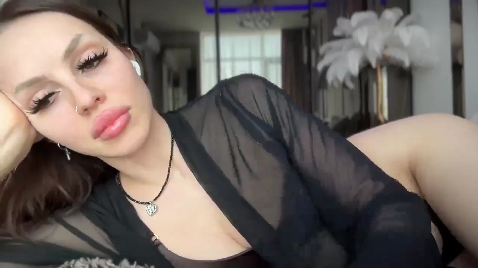 Gallery image thumbnail from UGLYGIRL_'s myfreecams stream on, 01/18/2026, 12:34 image 6 of 20