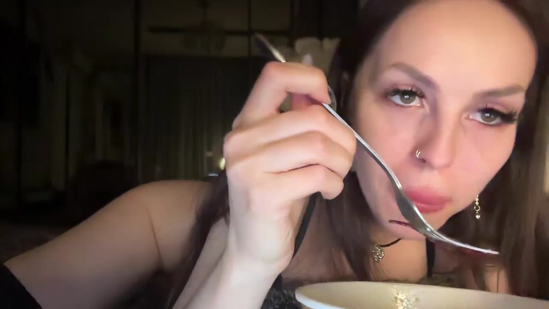 Gallery image thumbnail from UGLYGIRL_'s myfreecams stream on, 01/29/2026, 17:31 image 6 of 20