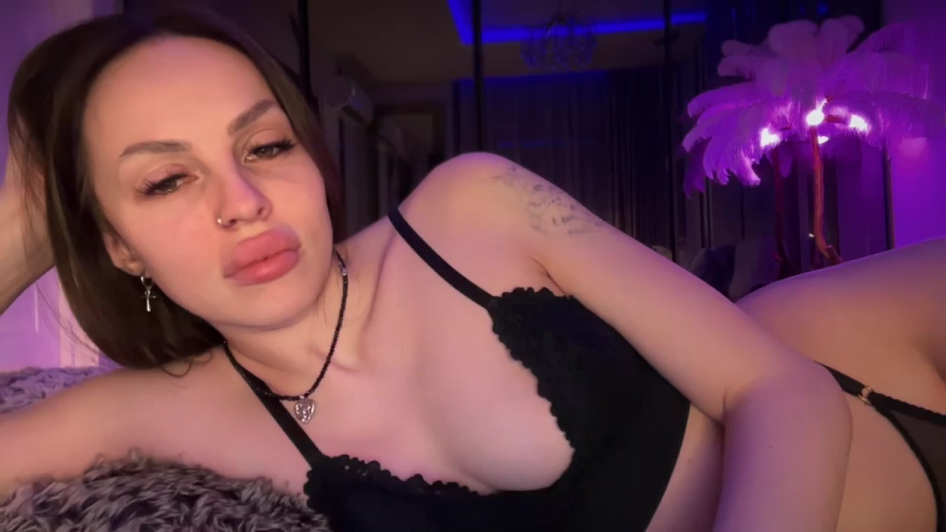 Gallery image thumbnail from UGLYGIRL_'s myfreecams stream on, 01/29/2026, 19:03 image 10 of 20