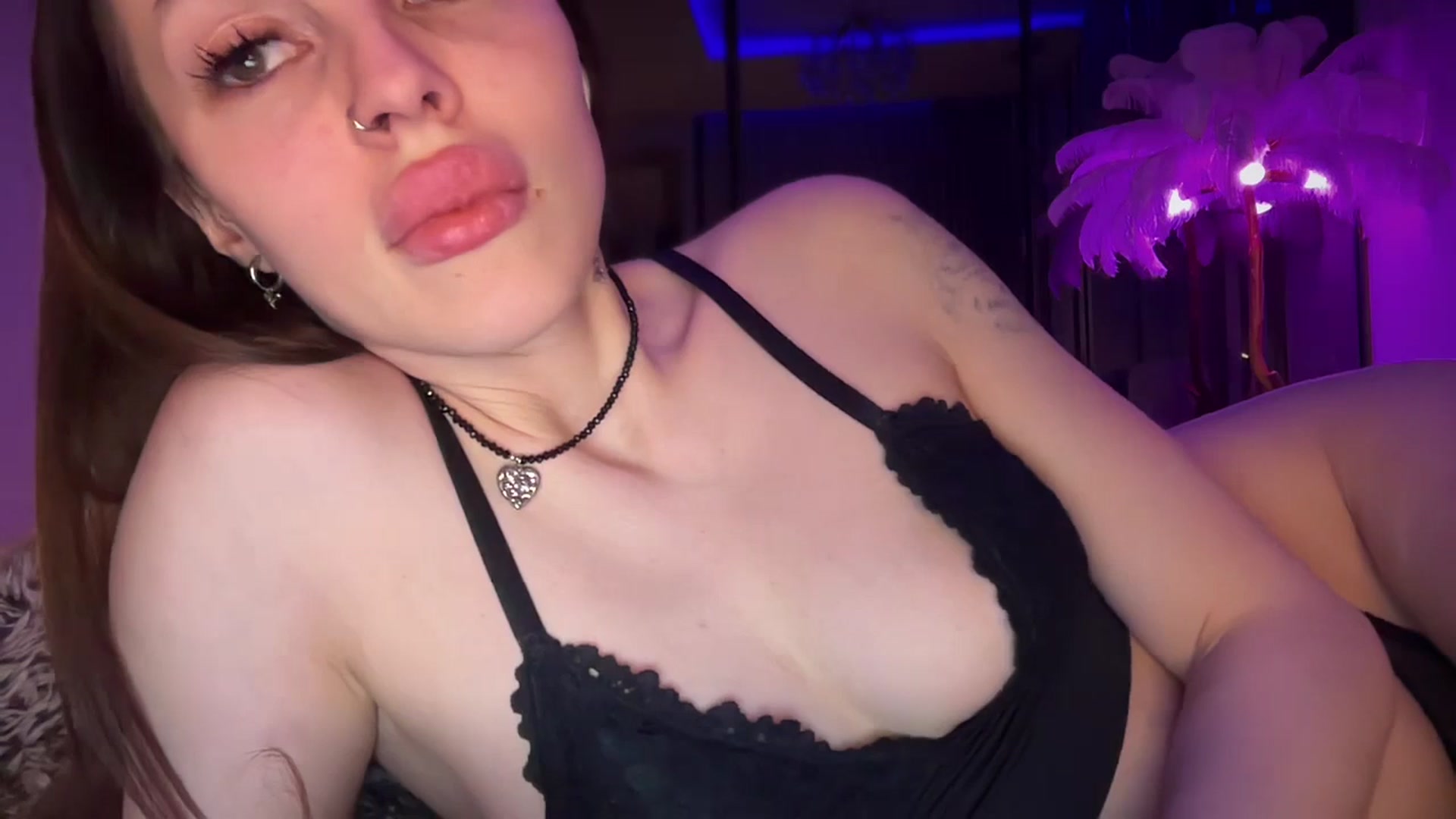 Gallery image thumbnail from UGLYGIRL_'s myfreecams stream on, 01/29/2026, 19:03 image 7 of 20