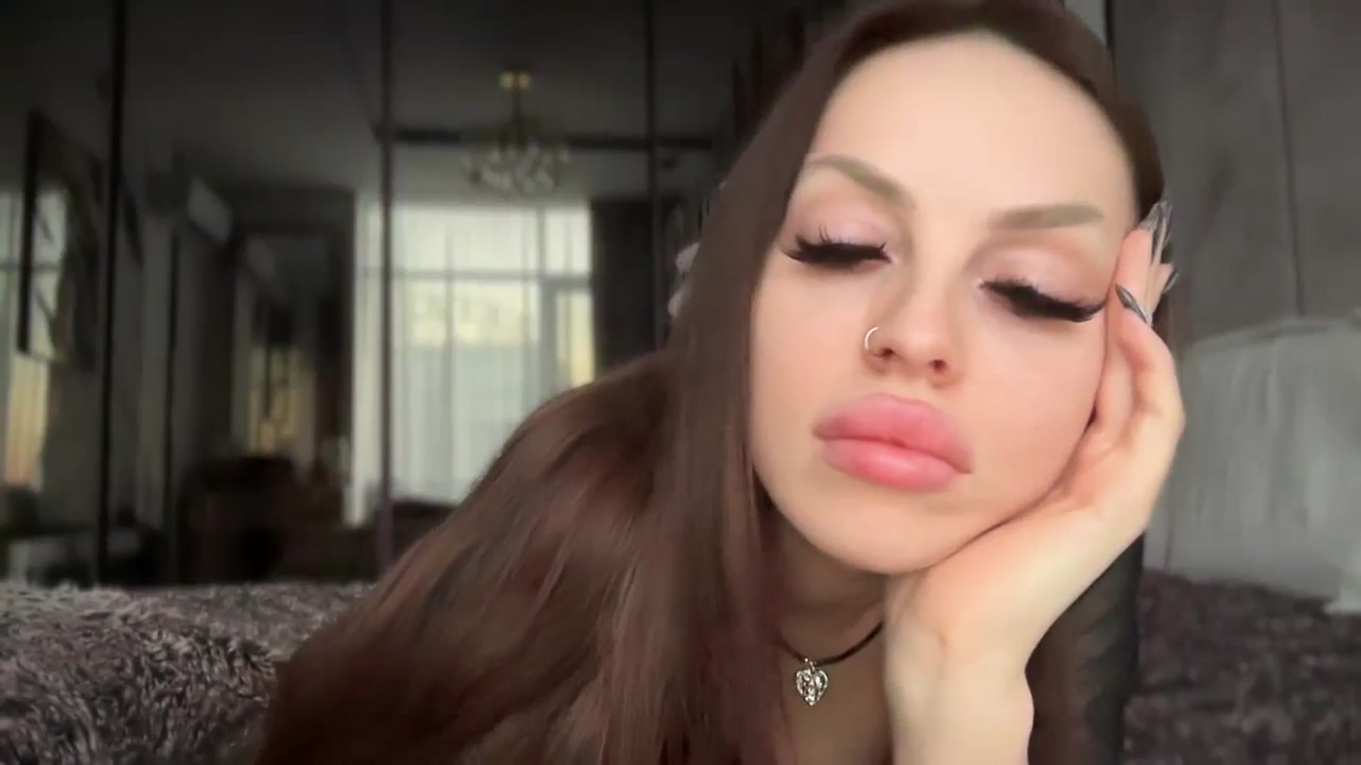 Gallery image thumbnail from UGLYGIRL_'s myfreecams stream on, 02/04/2026, 06:42 image 13 of 20