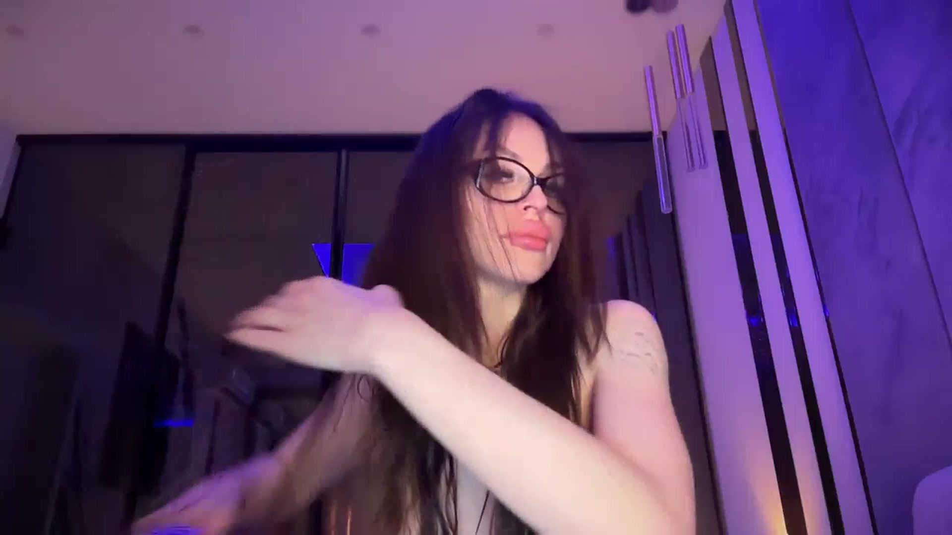 Gallery image thumbnail from UGLYGIRL_'s myfreecams stream on, 02/09/2026, 06:29 image 5 of 20