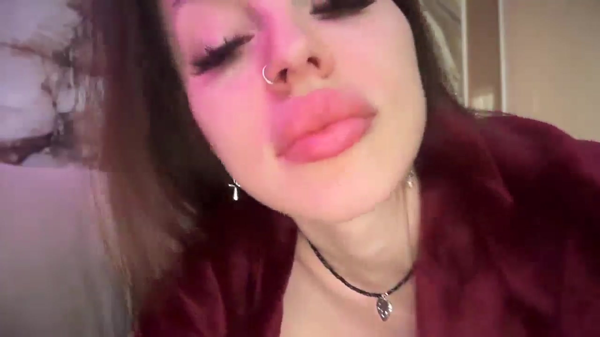 Gallery image thumbnail from UGLYGIRL_'s myfreecams stream on, 02/17/2026, 07:00 image 5 of 20
