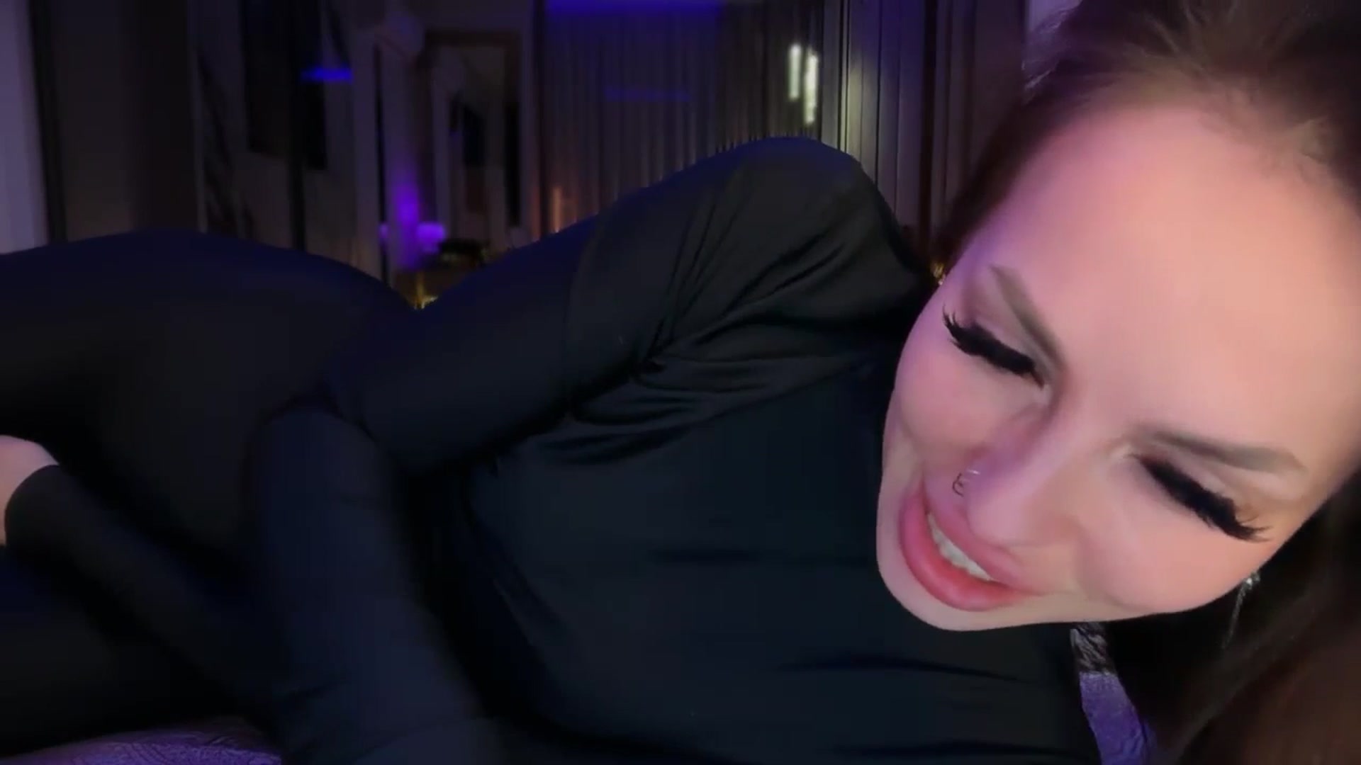 Gallery image thumbnail from UGLYGIRL_'s myfreecams stream on, 03/05/2026, 17:21 image 10 of 20