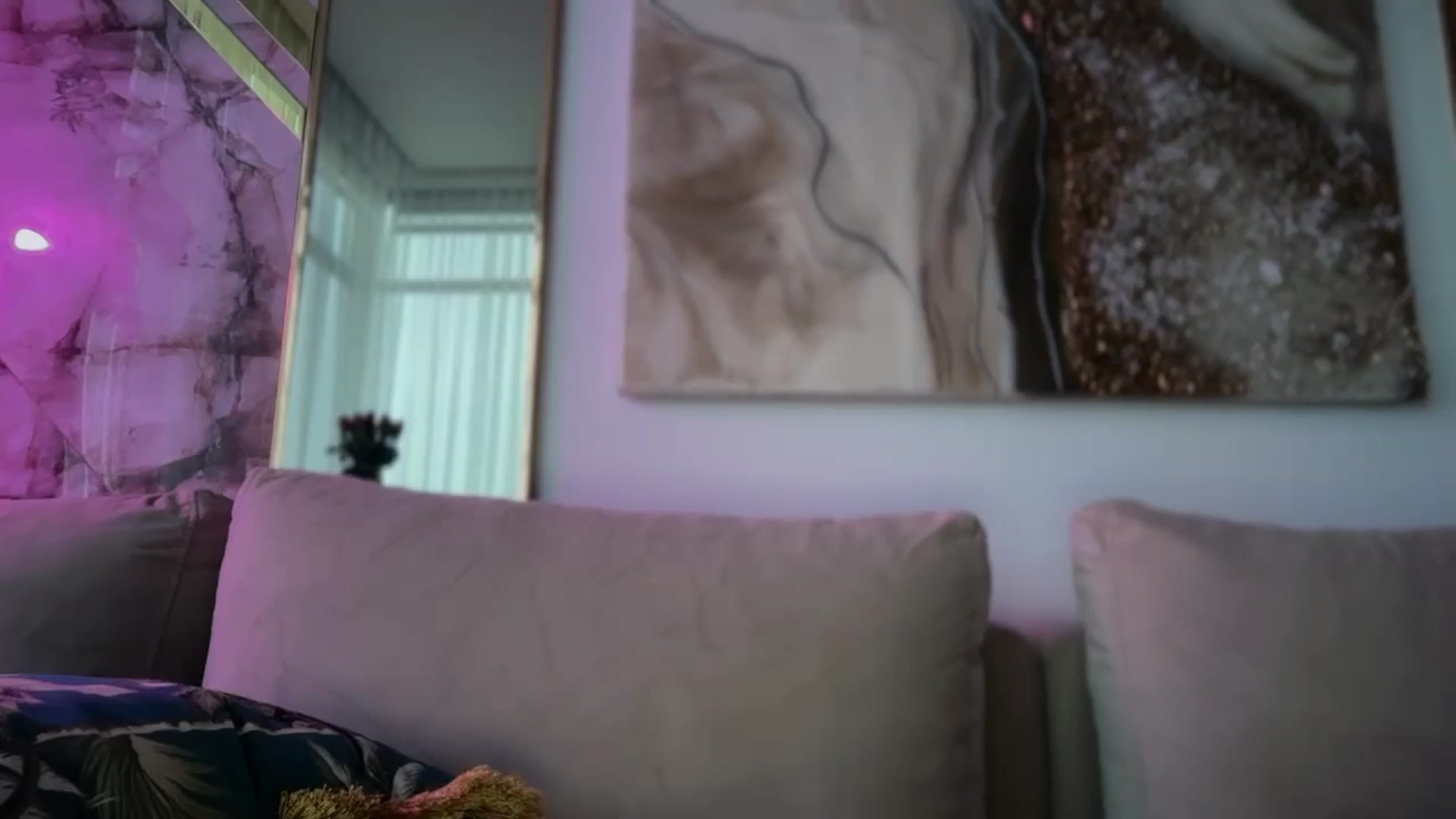 Gallery image thumbnail from UGLYGIRL_'s myfreecams stream on, 03/19/2026, 04:43 image 2 of 20