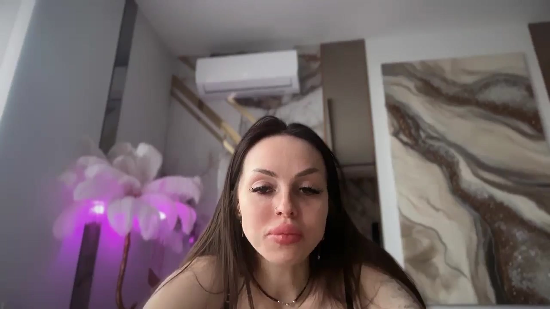 Gallery image thumbnail from UGLYGIRL_'s myfreecams stream on, 04/18/2026, 10:31 image 2 of 20