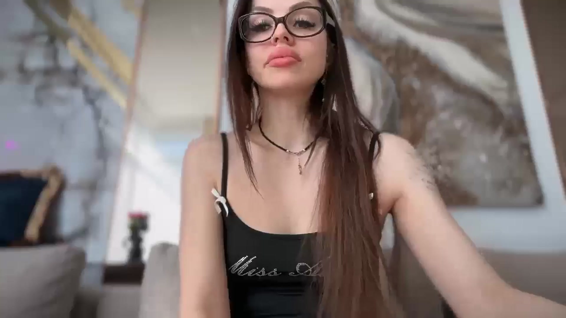 Gallery image thumbnail from UGLYGIRL_'s myfreecams stream on, 04/27/2026, 07:10 image 14 of 20