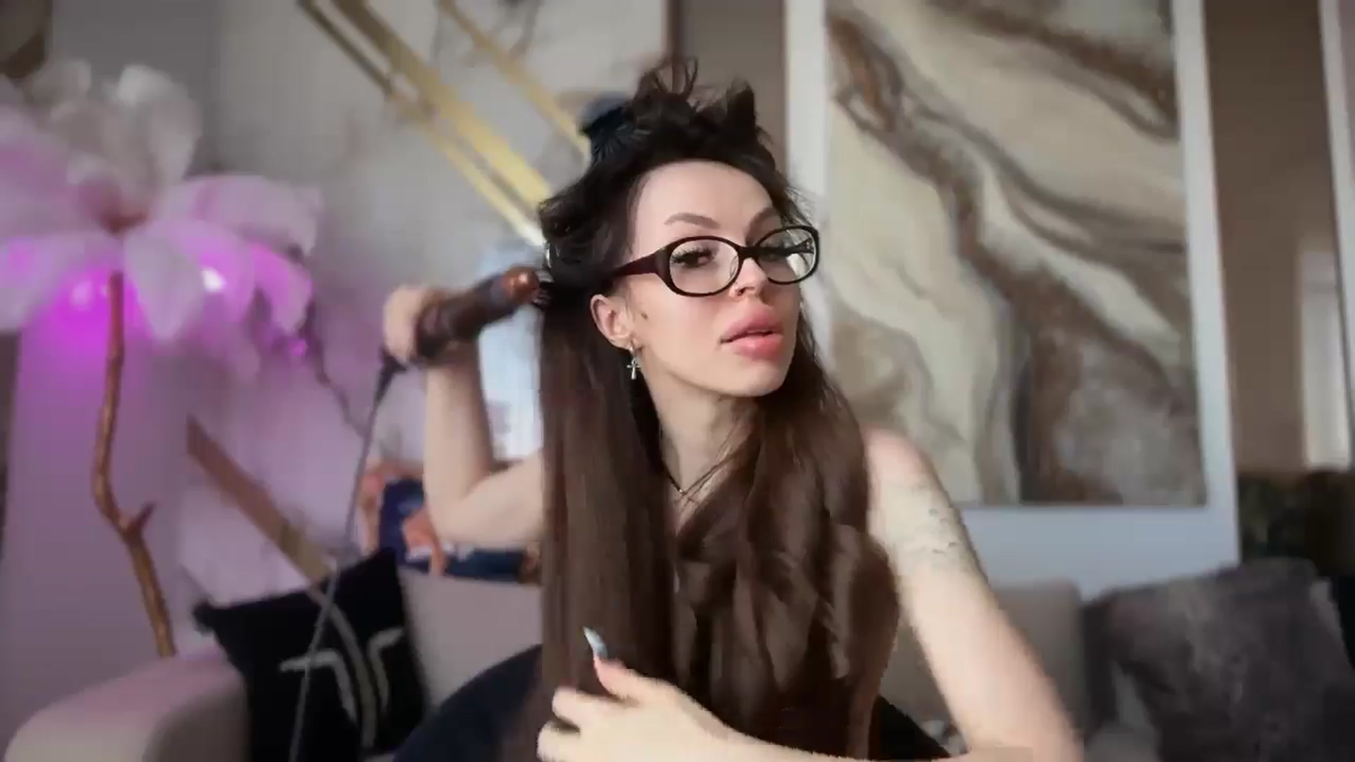 Gallery image thumbnail from UGLYGIRL_'s myfreecams stream on, 05/05/2026, 11:51 image 2 of 20