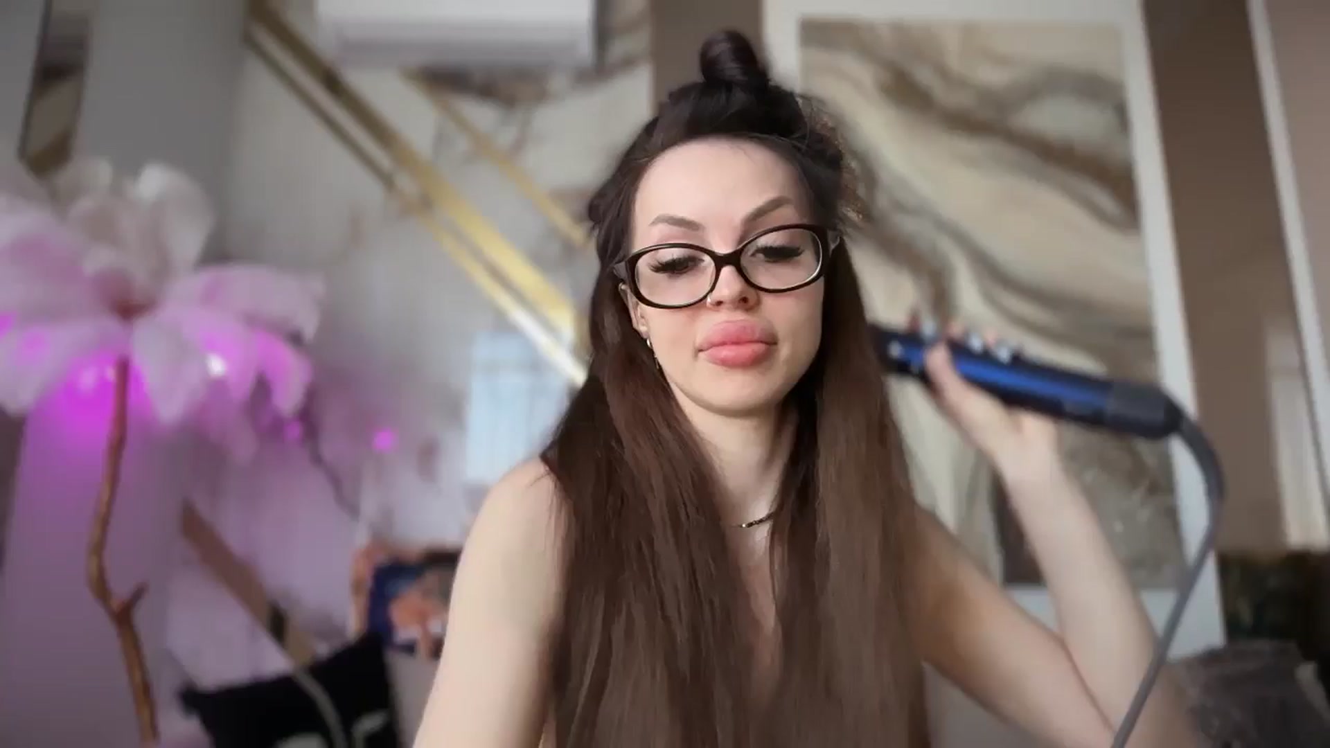 Gallery image thumbnail from UGLYGIRL_'s myfreecams stream on, 05/05/2026, 11:51 image 1 of 20