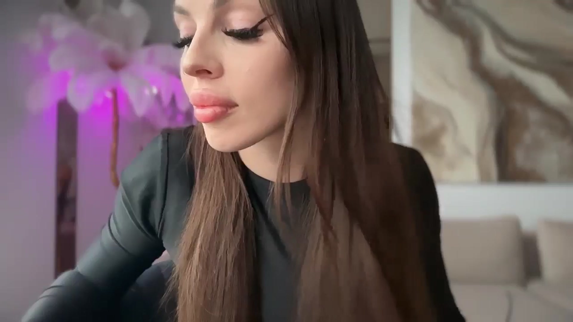 Gallery image thumbnail from UGLYGIRL_'s myfreecams stream on, 05/08/2026, 14:48 image 17 of 20