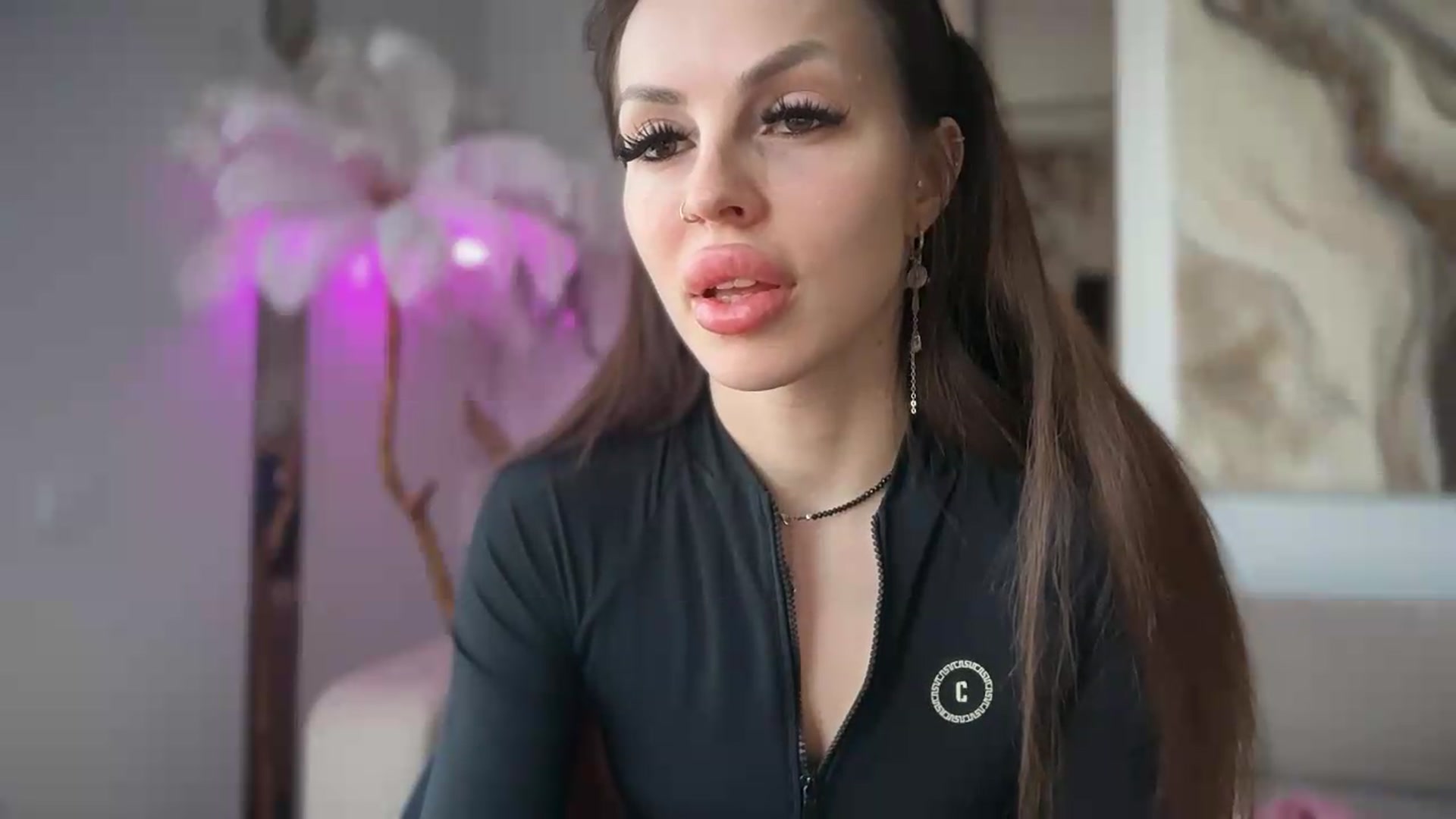 Gallery image thumbnail from UGLYGIRL_'s myfreecams stream on, 05/20/2026, 14:13 image 20 of 20