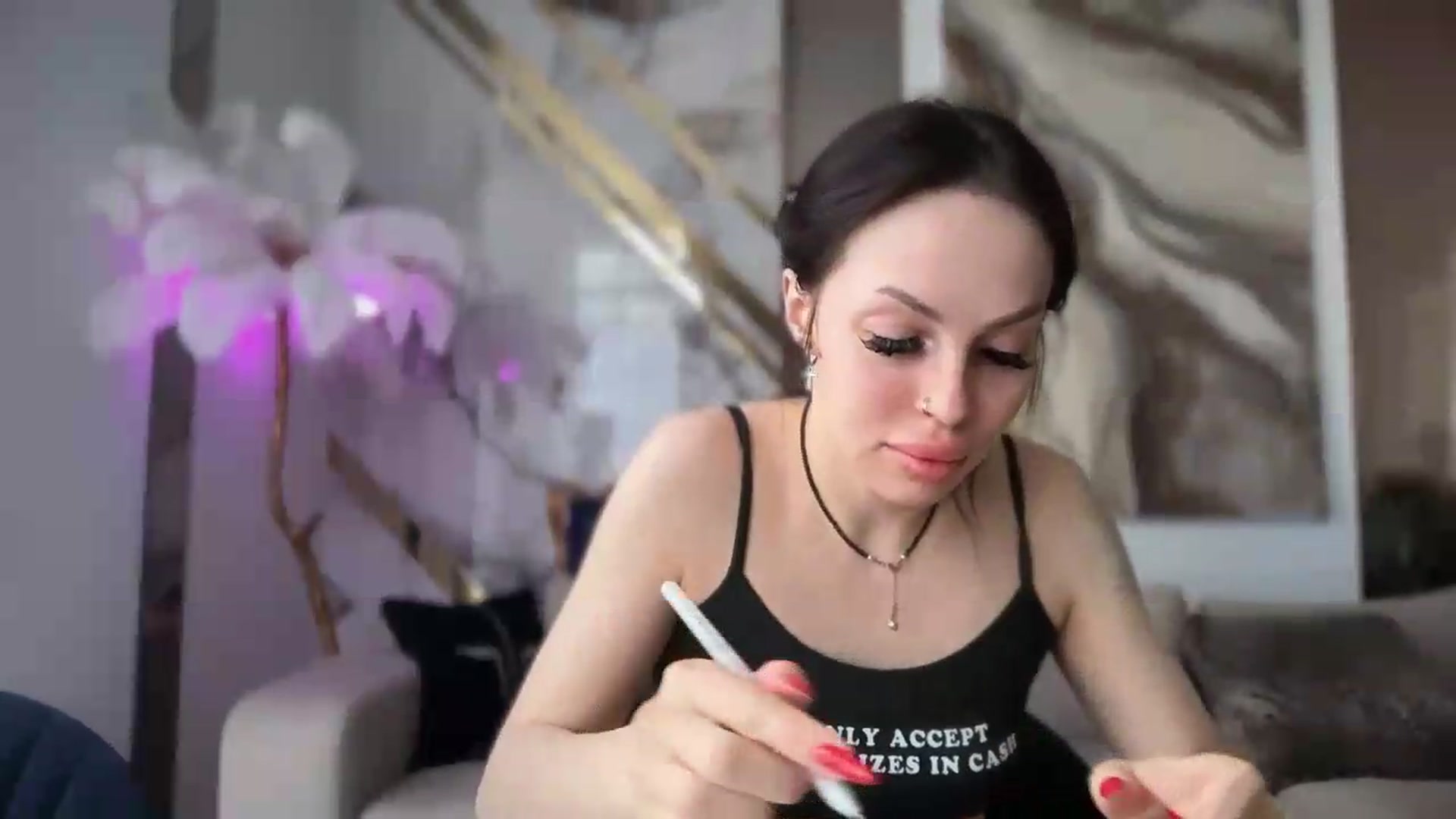 Gallery image thumbnail from UGLYGIRL_'s myfreecams stream on, 05/28/2026, 13:33 image 4 of 20