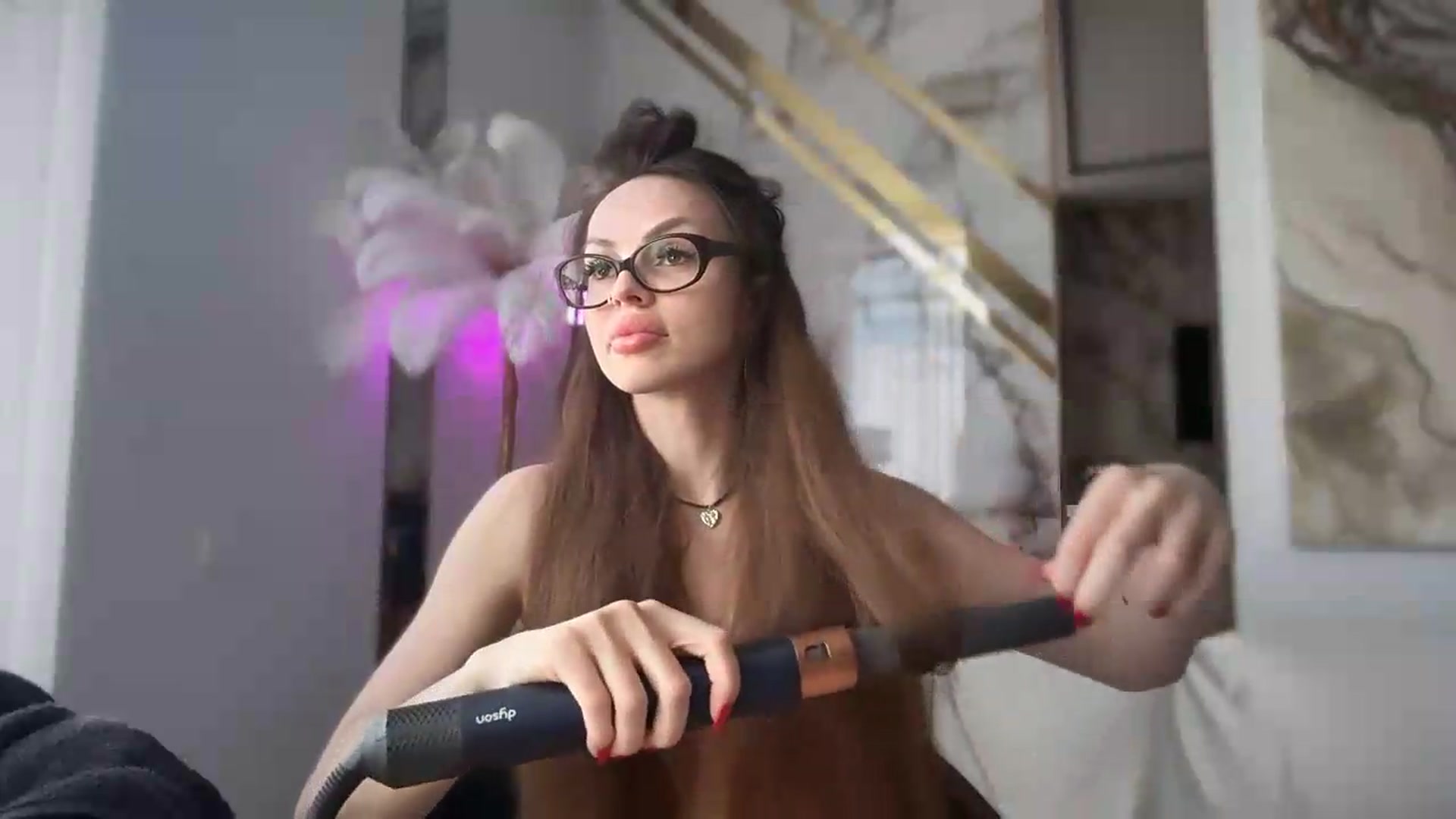 Gallery image thumbnail from UGLYGIRL_'s myfreecams stream on, 06/05/2026, 12:19 image 7 of 20