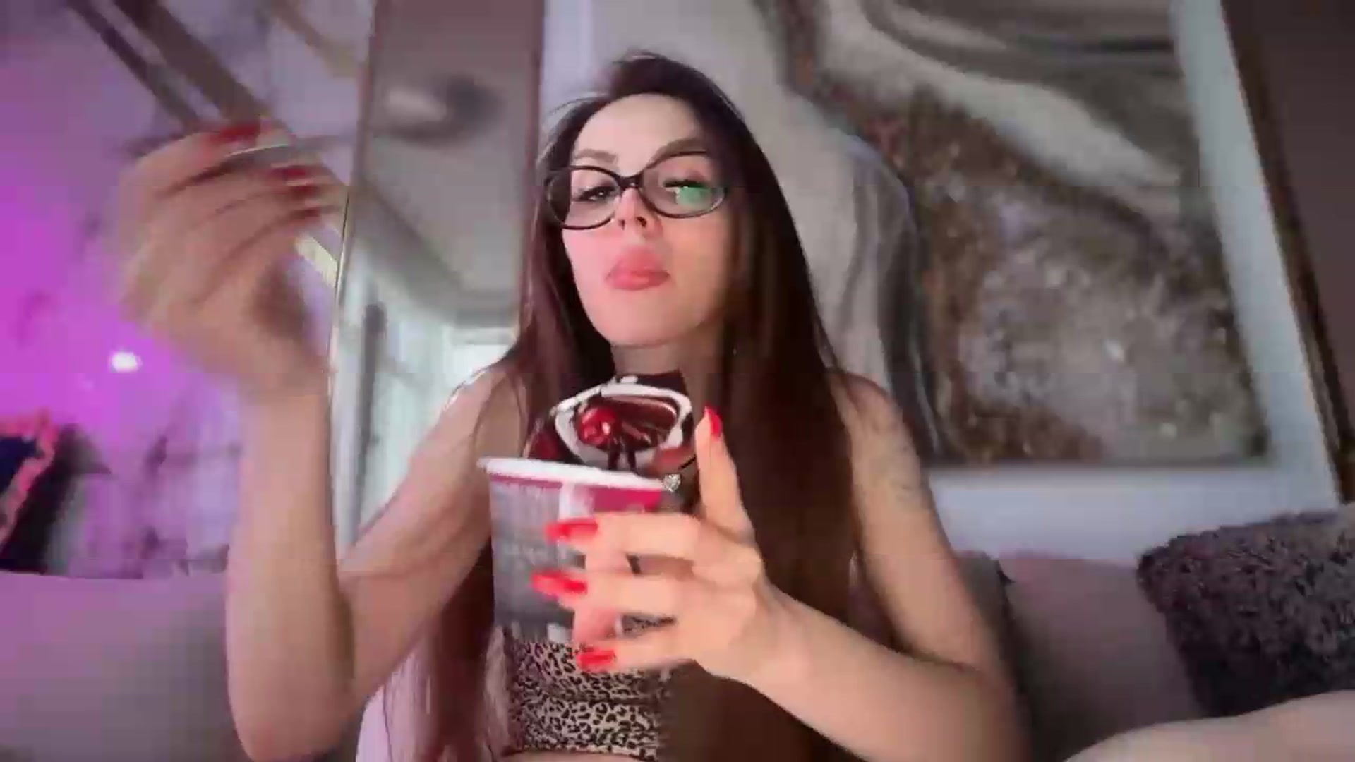 Gallery image thumbnail from UGLYGIRL_'s myfreecams stream on, 06/07/2026, 18:01 image 9 of 20