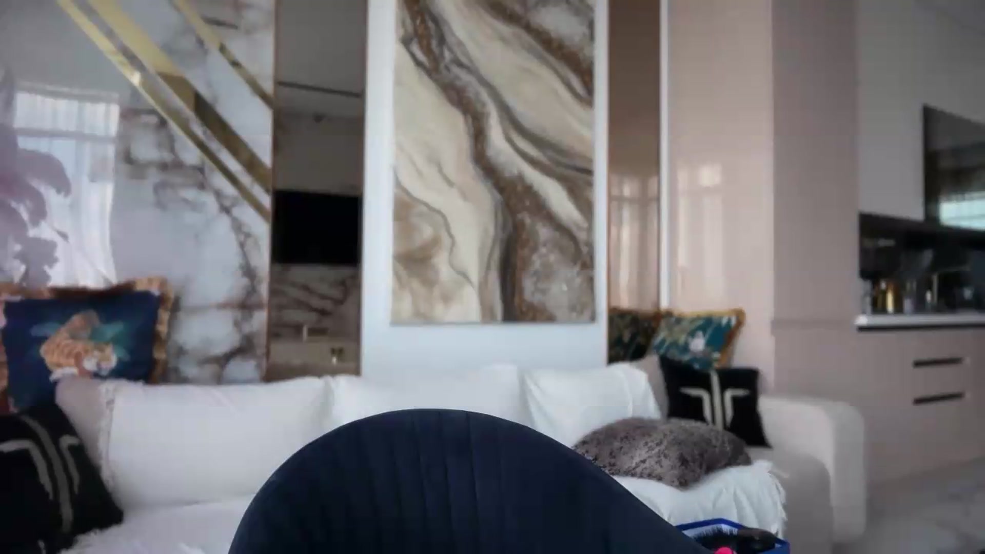 Gallery image thumbnail from UGLYGIRL_'s myfreecams stream on, 06/22/2026, 10:56 image 17 of 20