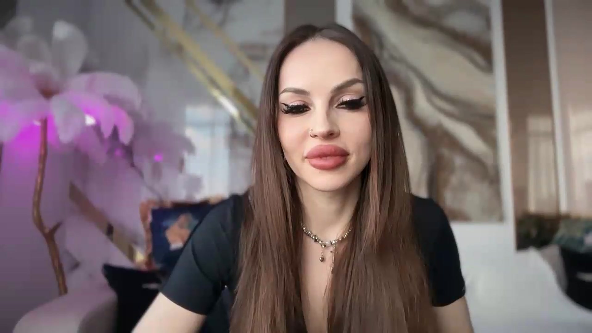Gallery image thumbnail from UGLYGIRL_'s myfreecams stream on, 06/25/2026, 14:52 image 16 of 20