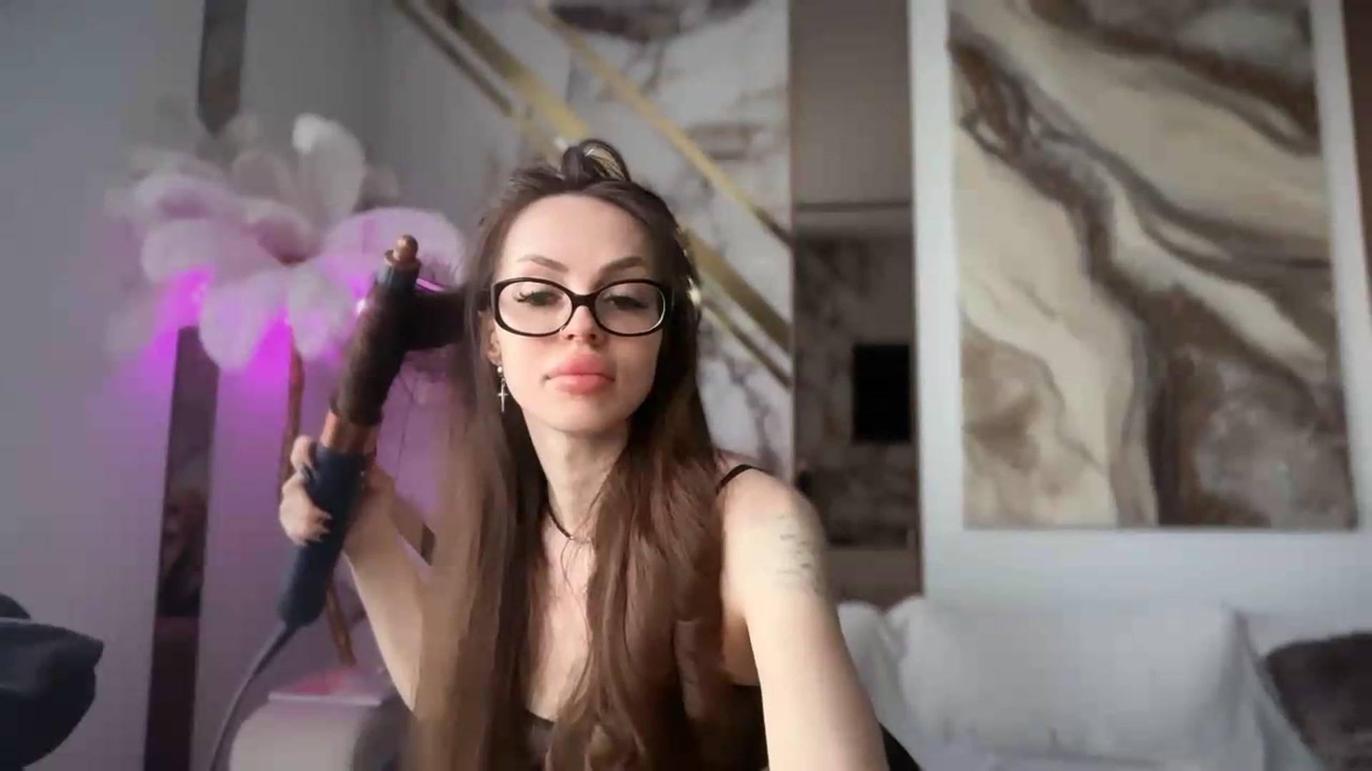 Gallery image thumbnail from UGLYGIRL_'s myfreecams stream on, 08/14/2026, 15:04 image 10 of 20