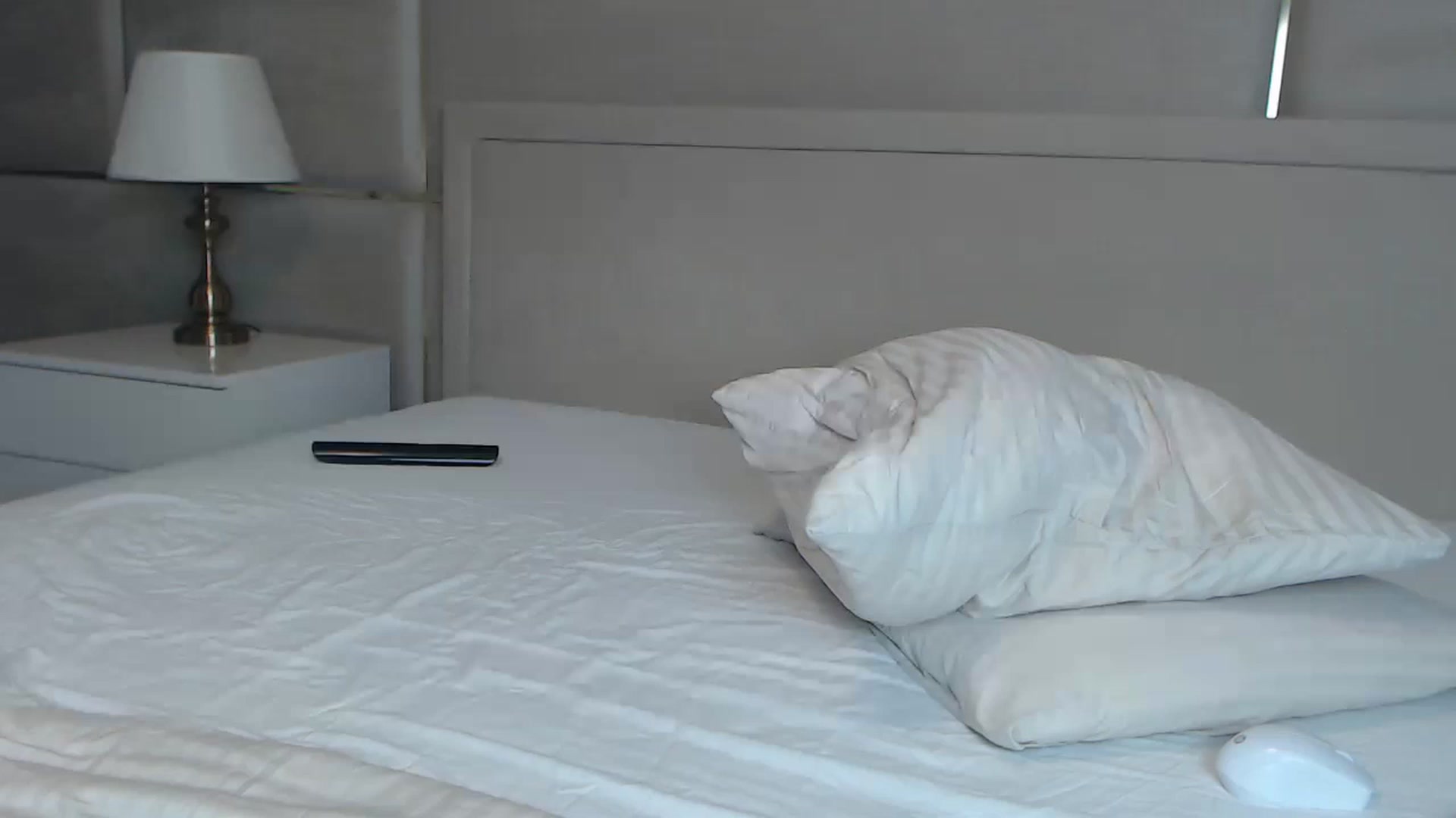 Gallery image thumbnail from UR_wet_DESIRE's myfreecams stream on, 11/19/2022, 15:41 image 13 of 20